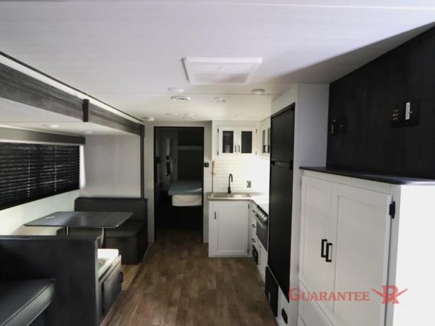 Used 2024 Keystone RV Hideout 24RBSWE image 7