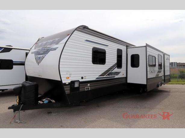 Used 2023 Palomino Puma 32BH2B image 3