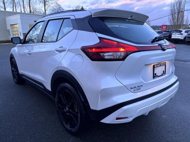 2024 Nissan Kicks SR image 5