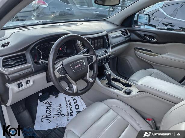 2017 GMC Acadia Denali 6 PASSENGER'S! SUNROOF! LEATHER SEATS! image 6