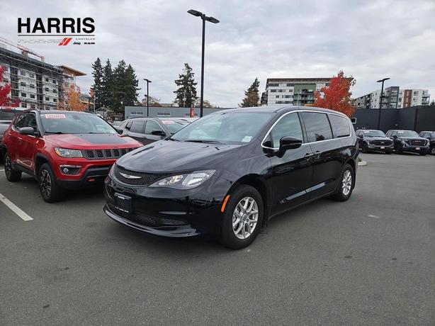 2025 Chrysler Grand Caravan SXT | One Owner | No Accidents! image 1