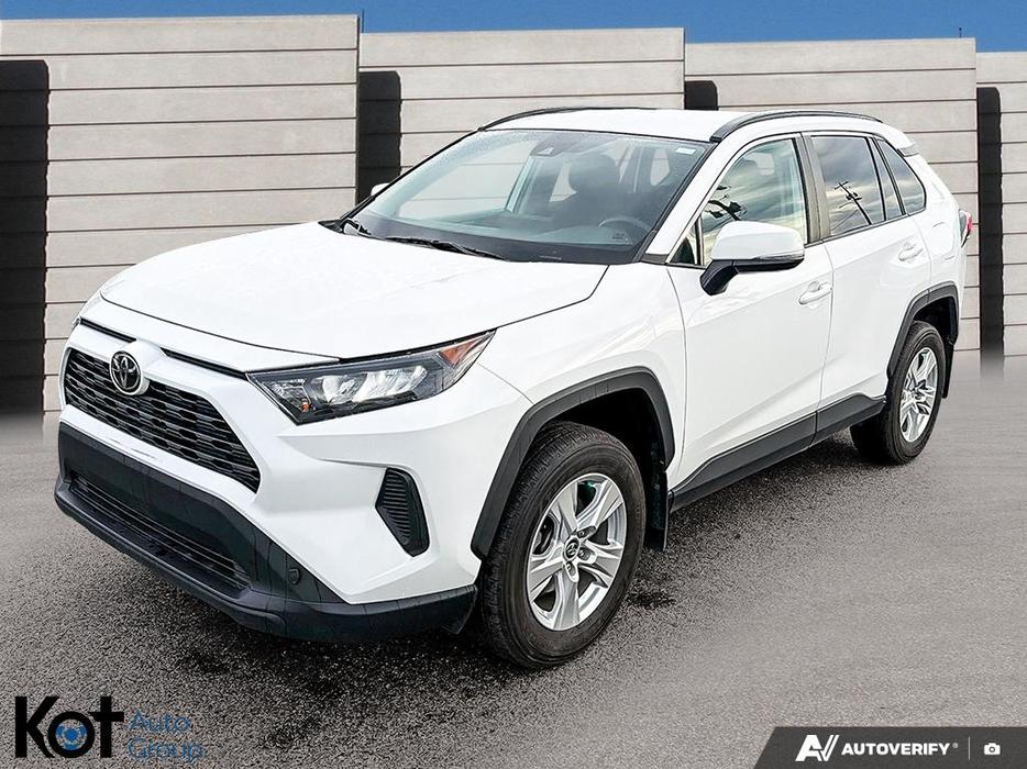2019 Toyota RAV4 LE NO ACCIDENT! LOW KMS! BACKUP CAMERA! display photo
