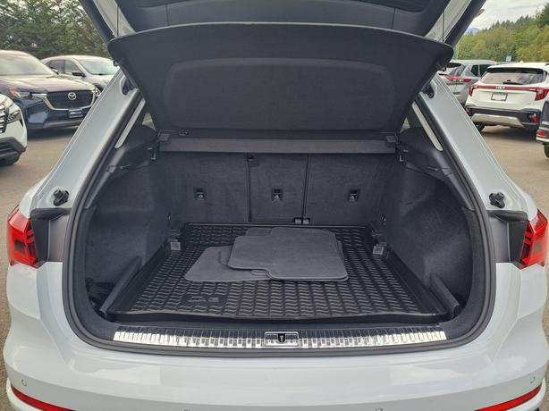 2020 Audi Q3 quattro image 8