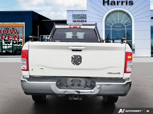 2020 RAM 3500 Big Horn 4x4 Crew Cab 8' Box | Android Auto | Apple CarPlay! image 5