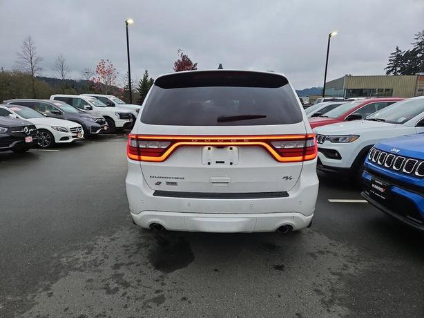 2023 Dodge Durango R/T Plus AWD | No Reported Accidents! image 5