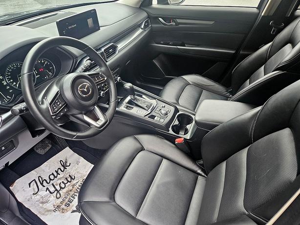 2025 Mazda  CX-5 2.5 S Preferred Package image 8