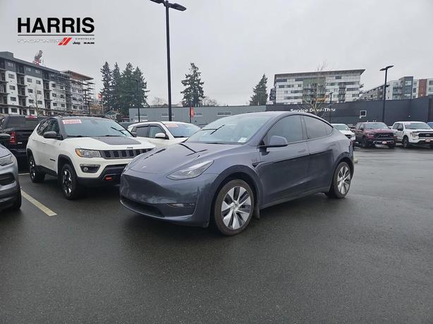 2023 Tesla Model Y Long Range | Heated Seats | Panoramic Sunroof! image 1