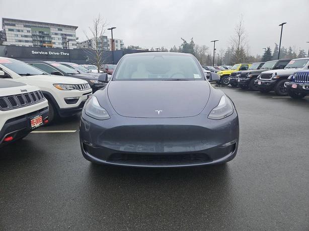 2023 Tesla Model Y Long Range | Heated Seats | Panoramic Sunroof! image 2