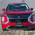 2025 Mitsubishi Outlander thumbnail image 2