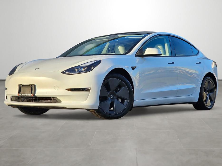 2022 Tesla Model 3 Standard Range - White Interior display photo