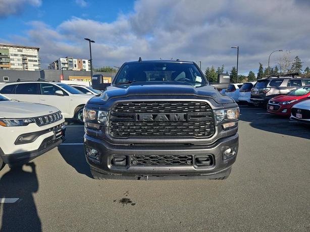 2024 RAM 2500 Big Horn 4x4 Crew Cab 6'4 Box | One Owner | No Reported Accidents! image 2