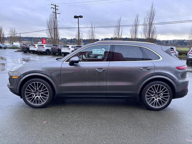 2020 Porsche Cayenne Base image 4