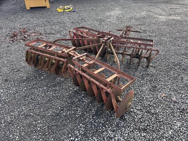 1990 Pull Type Disc Harrow image 4