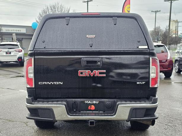 2018 GMC Canyon Crew Cab Short Box 4-Wheel Drive SLT image 3