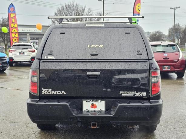2014 Honda Ridgeline Special Edition image 3