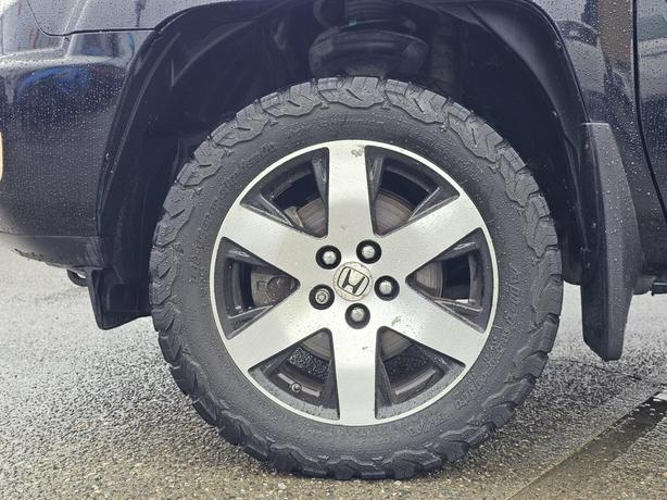 2014 Honda Ridgeline Special Edition image 5