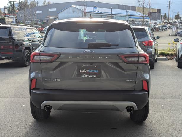 2023 Ford Escape Active - No Accidents, AWD, Heated Seats image 8