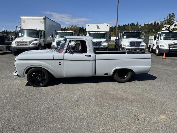 1962 Ford F-100 2 Seater image 2