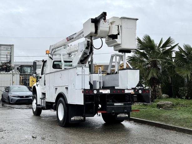 2013 Freightliner M2 106 4x4 Terex Bucket Truck – 40 ft Hi-Ranger HR40M image 8
