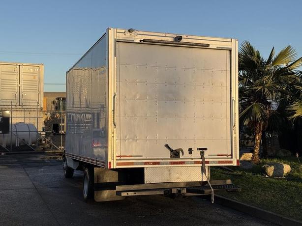 2015 GMC Savana G4500 16-Foot Duramax Diesel Cube Van with Rear Shelving image 8