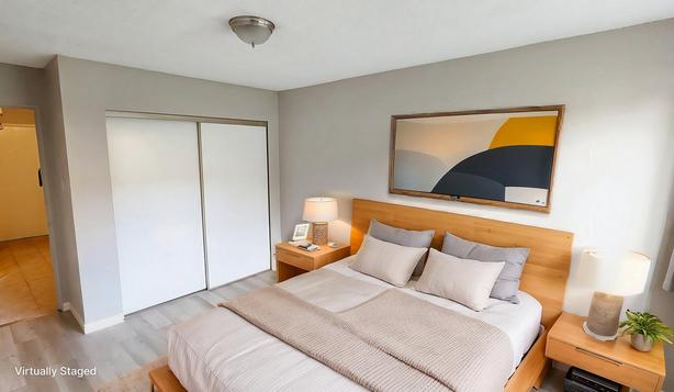 1 bedroom Greenwood Gardens image 8