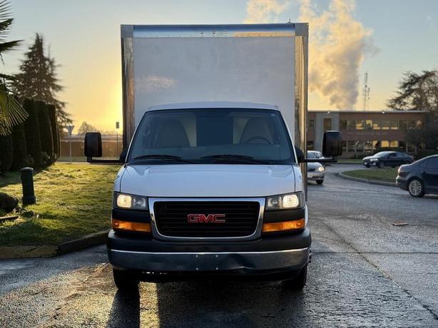 2015 GMC Savana G4500 16-Foot Duramax Diesel Cube Van with Rear Shelving image 3