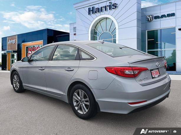2015 Hyundai Sonata 2.4L GL image 4