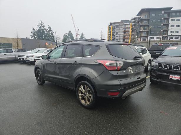 2017 Ford Escape SE | Heated Seats | Backup Camera! image 4