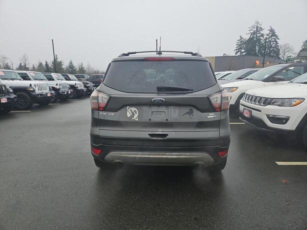 2017 Ford Escape SE | Heated Seats | Backup Camera! image 5