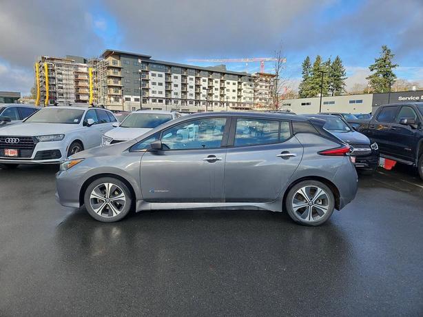 2019 Nissan LEAF | No Reported Accidents | Backup Camera! image 3