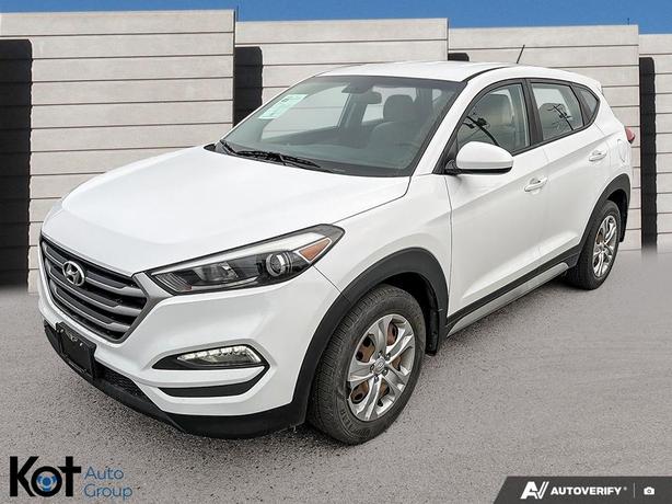 2017 Hyundai Tucson Base KEYLESS ENTRY! POWER OPTIONS! BACKUP CAMERA! image 1