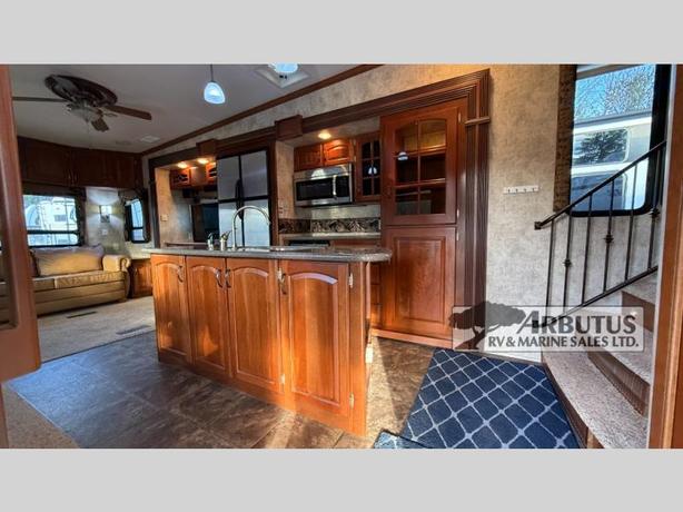 Used 2012 Keystone RV Alpine 3600RS image 4