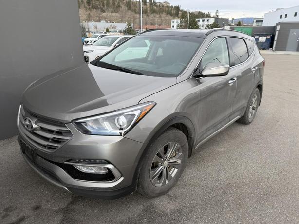2018 Hyundai Santa Fe Sport SE LEATHER! SUNROOF! NO ACCIDENT! LOW KMS! image 2
