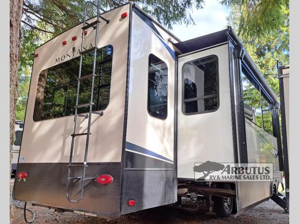 Used 2022 Keystone RV Montana High Country 331RL image 4