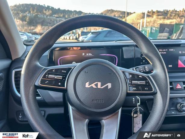 2024 Kia Seltos LX image 6