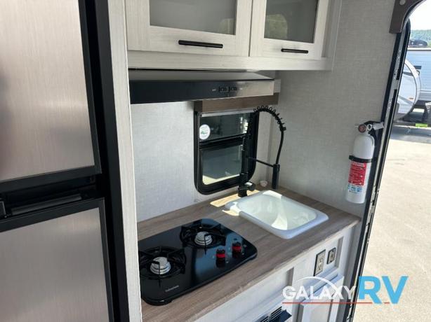 Used 2024 Forest River RV No Boundaries BEAST MODE image 5