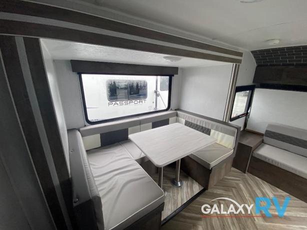 Used 2022 Forest River RV Salem TRAILER image 8