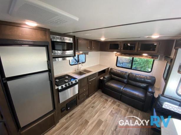 Used 2019 Starcraft Mossy Oak Lite 24RLS image 6