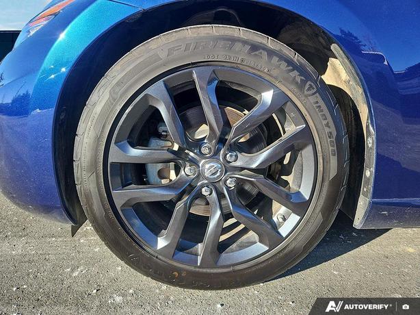 2018 Nissan 370z Manual | Heated Seats! image 6