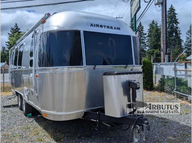Used 2023 Airstream Flying Cloud 23FB image 2