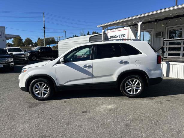 2014 KIA Sorento image 4