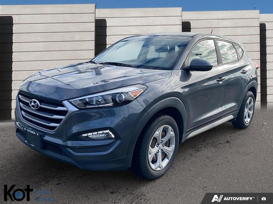 2017 Hyundai Tucson Base BACKUP CAMERA! BLUETOOTH! display photo