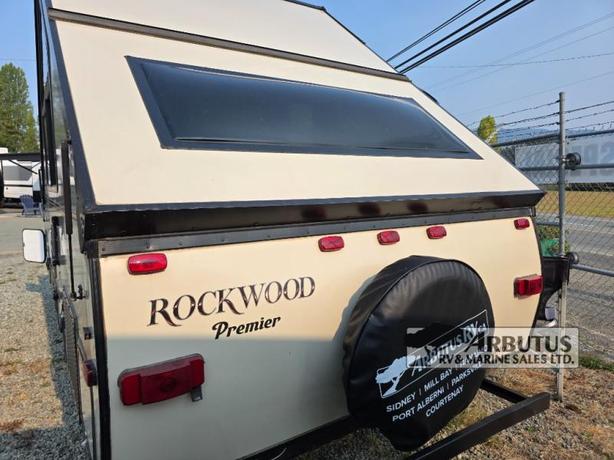 Used 2016 Forest River RV Rockwood Hard Side Series A122S image 4