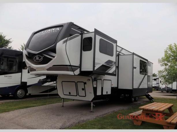 Used 2025 Keystone RV Montana High Country 377FL image 3