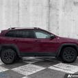 2019 Jeep Cherokee Trailhawk | Loaded! | Comfort & Convenience Package | Trailer thumbnail image 4