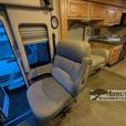 Used 2003 Fleetwood RV Discovery 39L thumbnail image 7