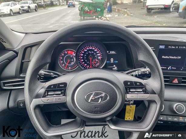 2021 Hyundai Elantra Essential BLUETOOTH APPLE CARPLAY! image 7