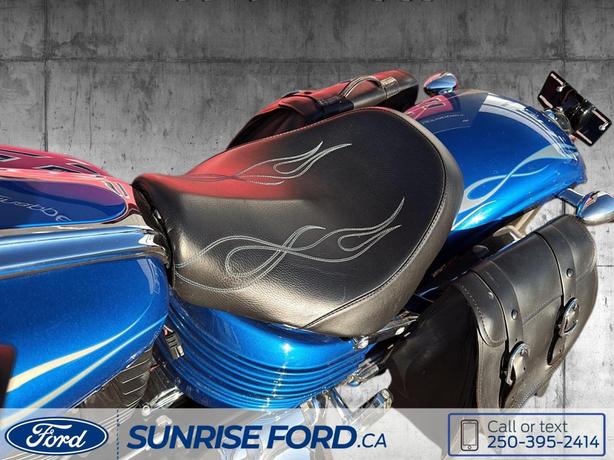 2008 Harley Davidson Rocker C - Softail CLASSIC HARLEY SOUL WITH MODERN STYLE image 3