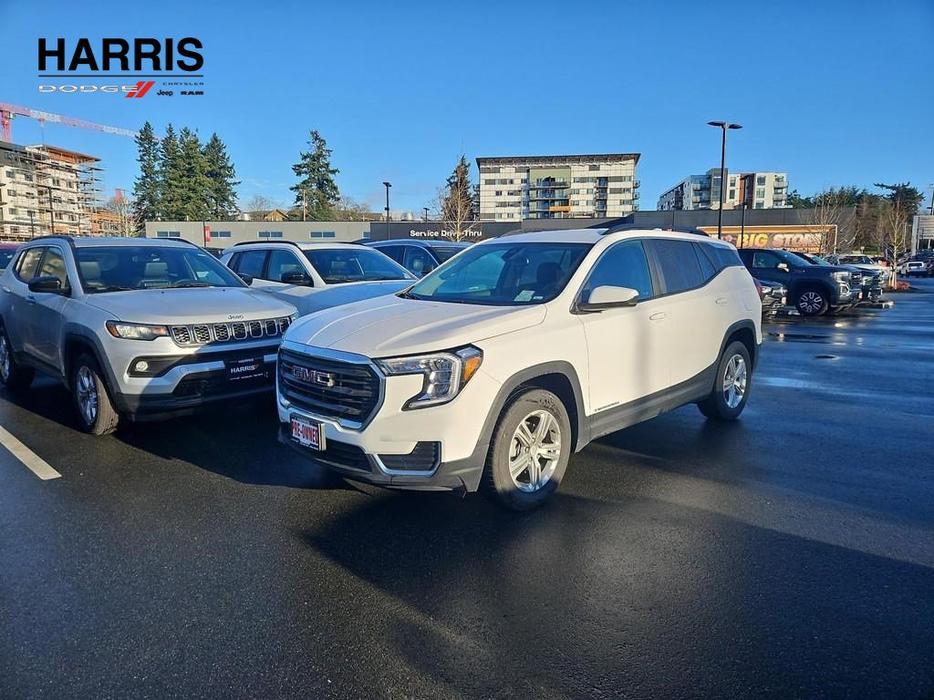 2024 GMC Terrain AWD 4dr SLE | Back-Up Camera | No Reported Accidents! display photo