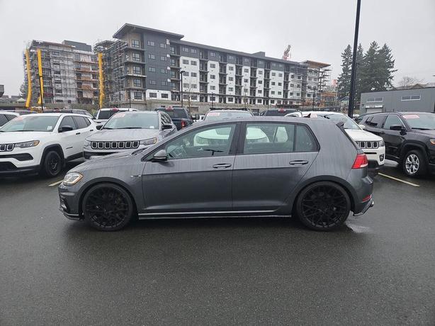 2019 Volkswagen Golf R | Manual | Heated Seats! image 3